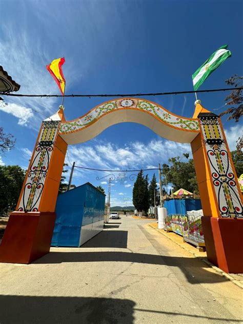 Estreno de la nueva portada de las pedanías en El Priorato en Fiestas