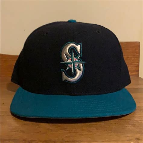 Vintage New Era Hat - Gem