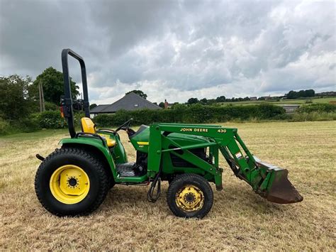 John Deere 4400 Compact Tractor With Front Loader 4x4 Buy Tractor