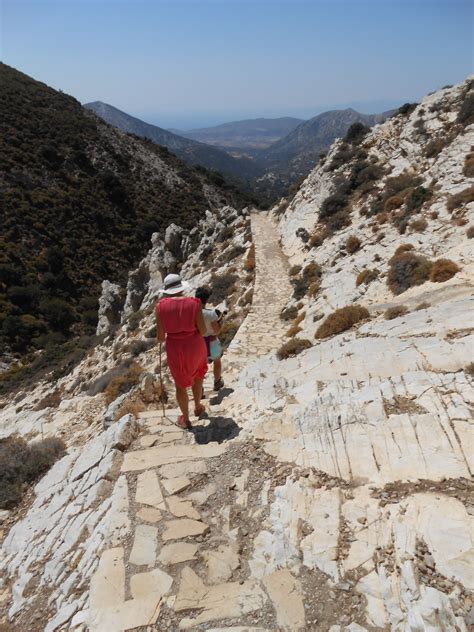 Naxos Hiking Tour - Tours in Naxos | Grekaddict.com