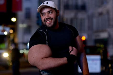 Egyptian Bodybuilder Has The Biggest Biceps In The World Pics