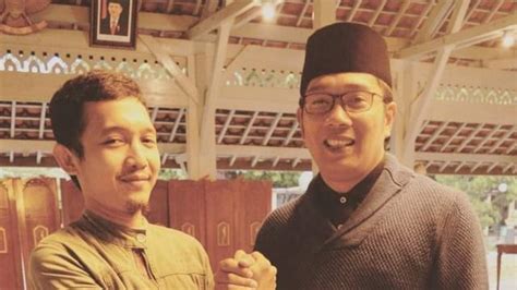 Kronologi Guru Dipecat Usai Kritik Ridwan Kamil Hingga Smk Tempat