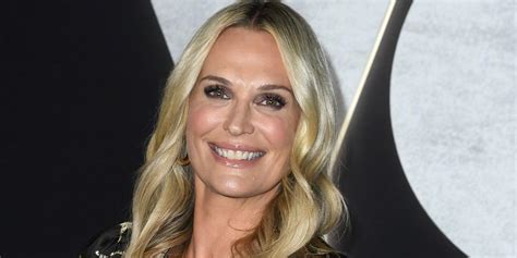 Molly Sims Just Dropped Lingerie Photos On IG And She S Mega Toned