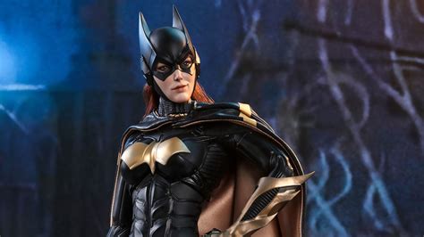 New Hot Toys Batman Arkham Knight Collectibles Includes Batgirl And Batman Armory