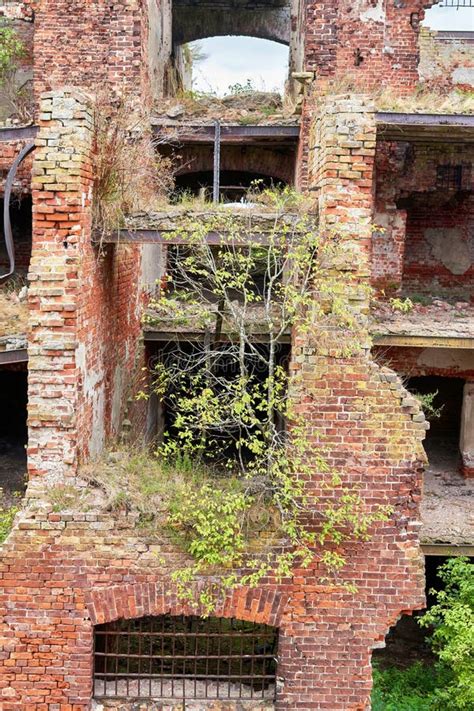 A Destroyed Brick Building On The Territory Of The Oreshek Fortress