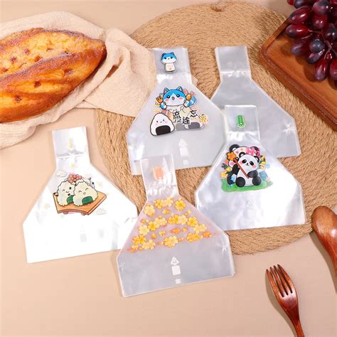 50Pcs Lovely Cartoon Japenese Triangle Rice Ball Disposable Packaging