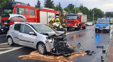 Gro Ne Zdarzenie Drogowe Na Ulicy Ba Tyckiej W Olsztynie Czo Owe