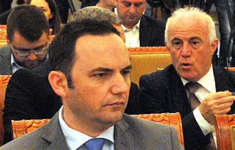 Bujar Osmani Prvi Sakupio Potpisa Za Kandidaturu Za Predsednika