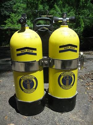 Rare Vintage Us Divers Navy Mk Ii Scuba Tanks Doubles Twin New Old