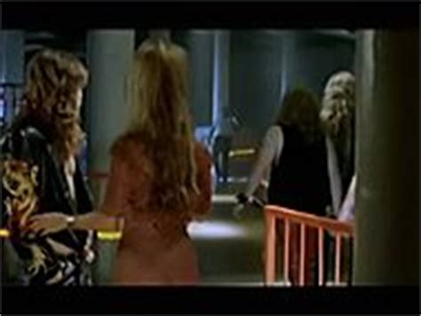 Naked Jennifer Aniston In Rock Star Video Clip