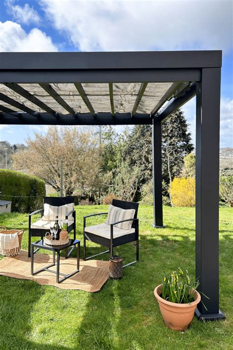 5 Reasons Why A Pergola Is The Perfect Addition To Your Outdoor Space