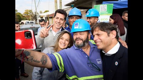 Kicillof Entreg Computadoras A Estudiantes Secundarios De Tres De