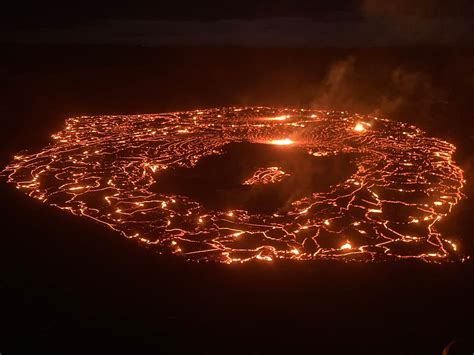 GALLERY: Kilauea’s crater lava lake glowing visibly | KHON2