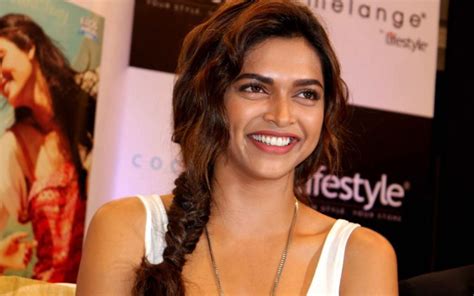 Deepika Padukone Indian Film Actress Model Bollywood Babe Wallpapers HD Desktop And