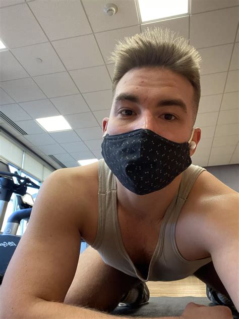 Getting A Workout In Nudes Gaybrosgonemild Nude Pics Org