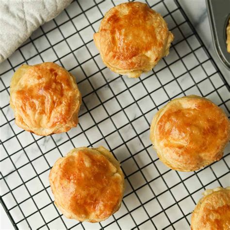 Mini Puff Pastry Apple Pies A Peachy Plate