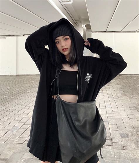 Rapper Kh I C Ng Khai H N H V I G I Xinh Hot H N H T Tr N Instagram K B N G I C C Story