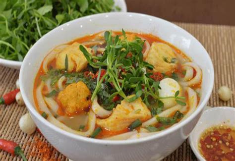 Review 6 quán bánh canh Đà Lạt ngon nên thử: Cá lóc, bột lộc, chả cá