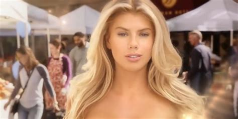 Carl s Jr Super Bowl Commercial 2015 Charlotte McKinney Vidéo