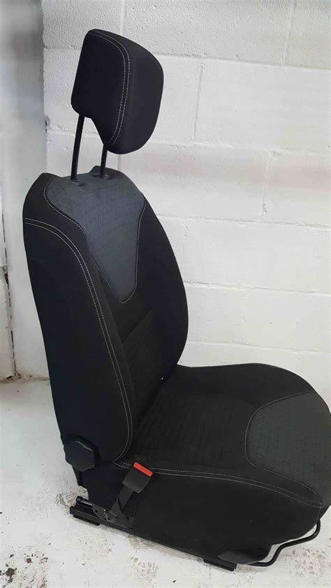 Renault Clio MK4 2013 2018 Passenger NSF Front Seat Chair Black Grey