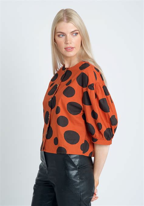 Cropped Button Down Blouse With Extreme Puff Sleeves Influence Fashion New Season Aw21