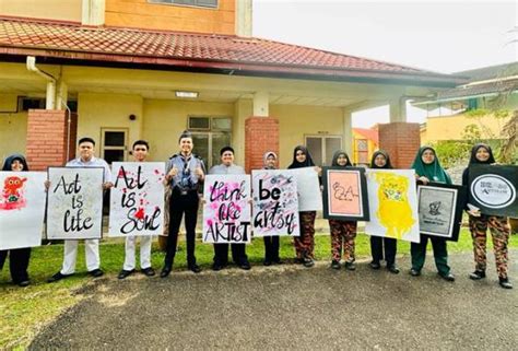 Pupuk Semangat Patriotisme Melalui Pertandingan Lukis Poster Hari