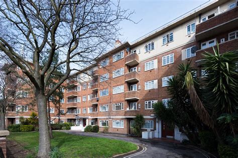 London Bed Flat Rusper Court Sw To Rent Now For P M