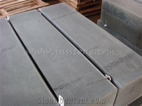 China Hainan Black Basalt Kerbstone Bluestone Kerbstone From China