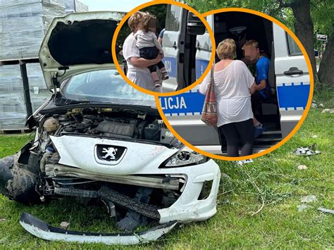 Szok Po Pruszkowem Rozbi Auto I Uciek W Samochodzie Zostawi