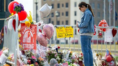 Who Has Legal Liability For Mass Shooting At Chiefs Rally Kansas City Star