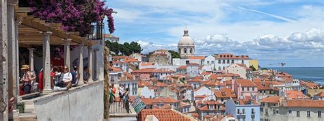 O Que Fazer Em Alfama O Bairro Mais Charmoso De Lisboa Turismo Portugal