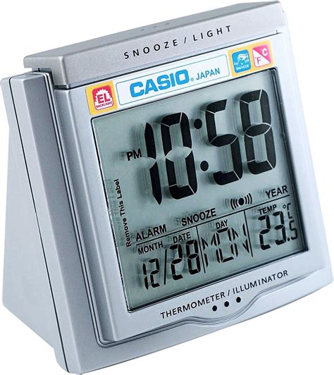 Casio Réveil Digital Mixte Collection DQ 750 8ER Gris 110 x 70 x 100 mm