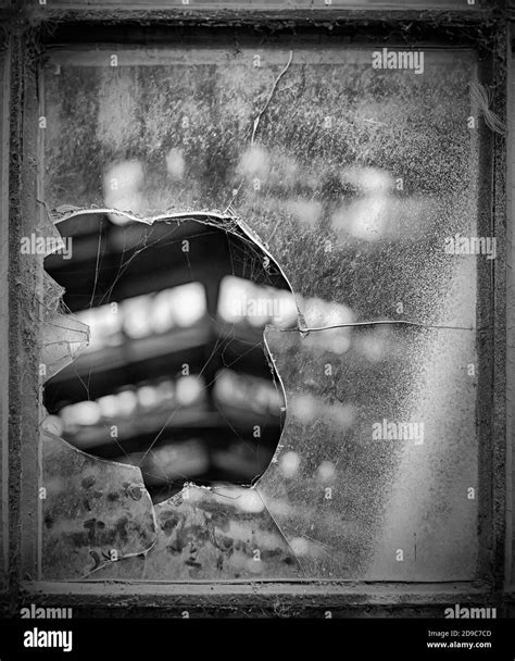 Broken glass window pane hi-res stock photography and images - Alamy