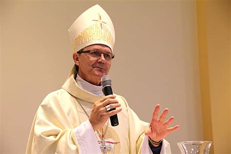 Bispo Anuncia Transfer Ncia De Padres Na Diocese De Campo Mour O Para