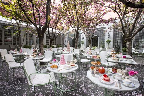 The Best Garden Dining Around The World Restaurant New York Outdoor