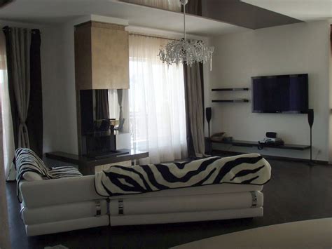 Choosing a black and white interior design • STYLISH INTERIOR DESIGN