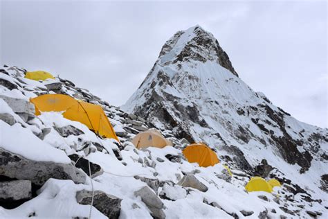 Ama Dablam – Climbing the Seven Summits