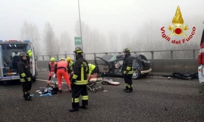 Nebbia In Autostrada Ancora Un Incidente Sulla A1 A Piacenza Due