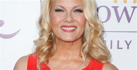 Barbara Niven Plastic Surgery Before And After Her Boob Job Celebritysurgeryicon