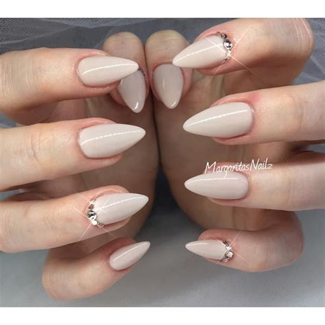 Nude Almond Nails Margaritasnailz Pinterest Almond Nails Almonds