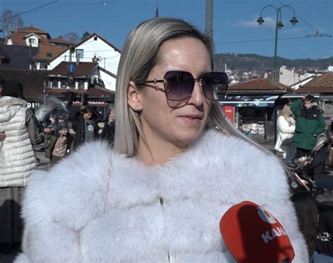 Oslobođenje FOTO i VIDEO Uz pjesmu i hranu ima i kulture Sarajevo