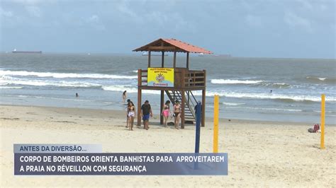 Réveillon Bombeiros orientam banhistas para cuidados nas praias