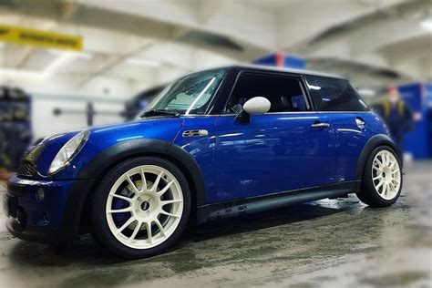 Mini Cooper Xlr Gloss White Mak