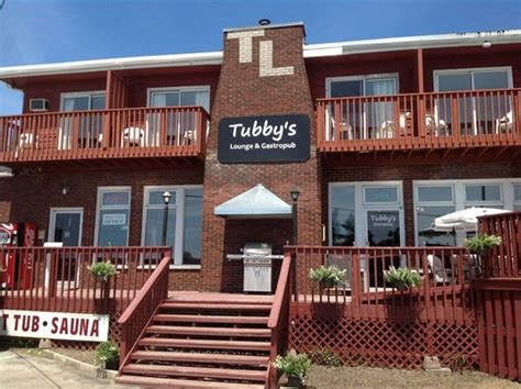 Tobermory Resort, Inn & Suites - UPDATED 2017 Prices & Lodge Reviews ...