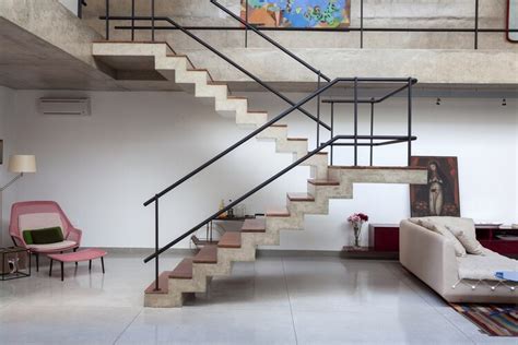 Concrete, Wood, Steel and Glass: How to Choose the Material of a Staircase? | ArchUp