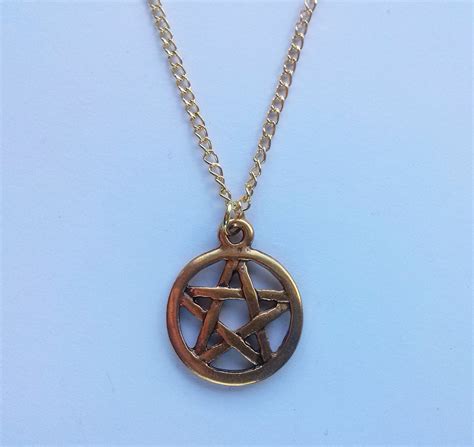 Simple Small Pentagram Necklace Small Pentacle Necklace Etsy