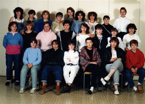 Photo de classe HFI de 1987 Lycée Professionnel Delphine Gay Copains d avant