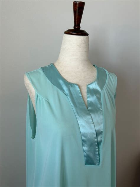 1970s Beautiful Negligee Blue Lingerie Sexy Seduct Gem