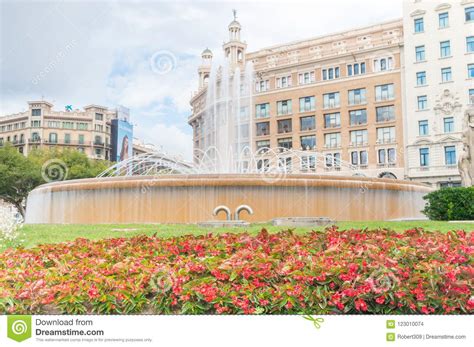 Fountain at Catalunya Square in Barcelona. Editorial Stock Image ...