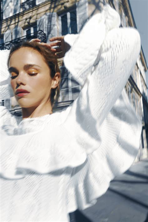 Este es el color de uñas nude más sofisticado que hace que parezcas más bronceada Vogue España
